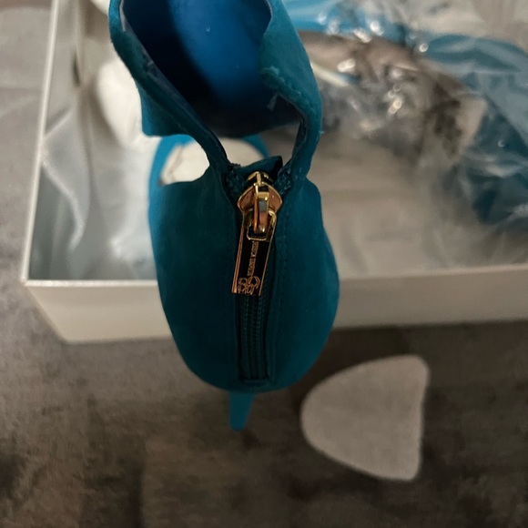 Jessica Simpson Peacock Green \ Kid-Suede High Heel - Picture 8 of 11